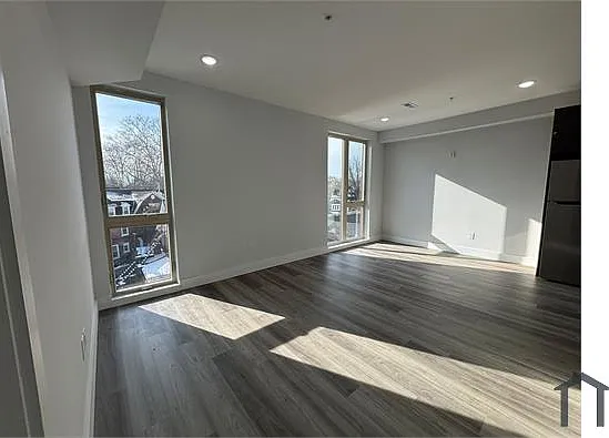 2 bed, 700 sqft, $1,750 — Photo 3