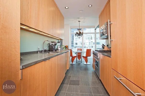 Rented by Plaza Real Estate Group | media 53