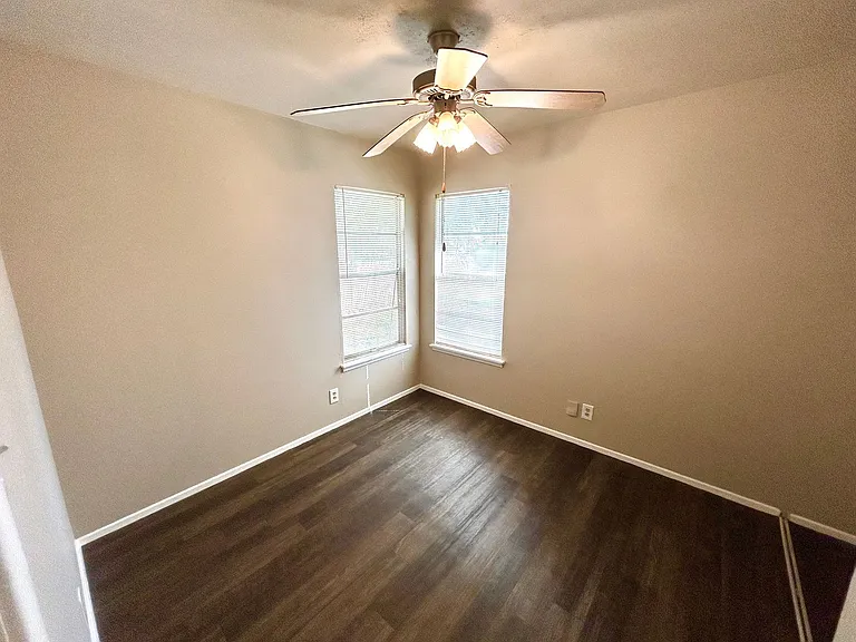 206 Northview Dr — Photo 17