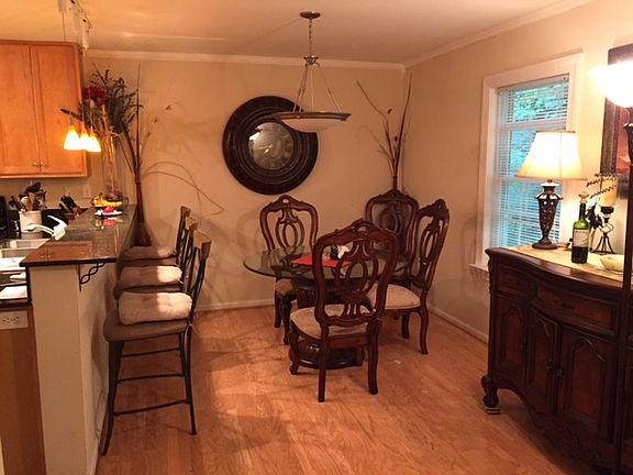3rd image of 1445 Monroe Dr NE APT F27