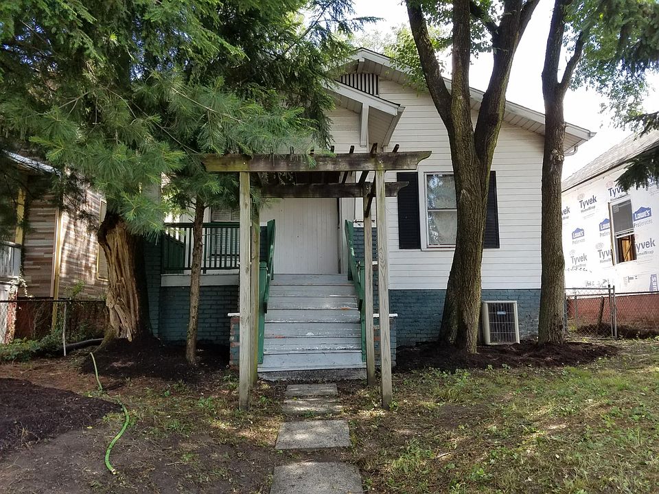 1st image of 1624 Forest Ave