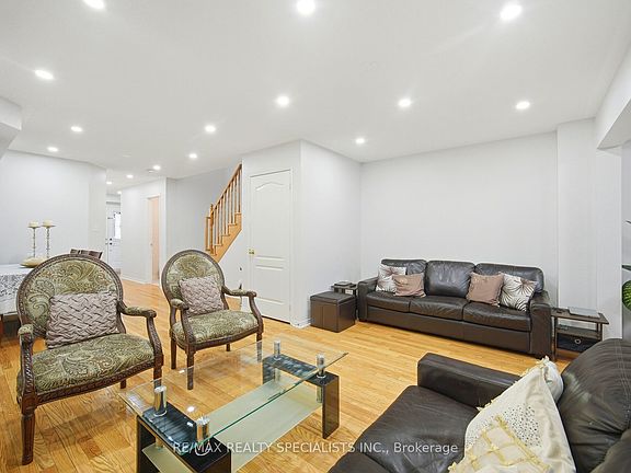 5th image of 44 Galtee Rd