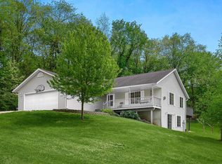 W4267 Drectrah Rd, La Crosse, WI 54601