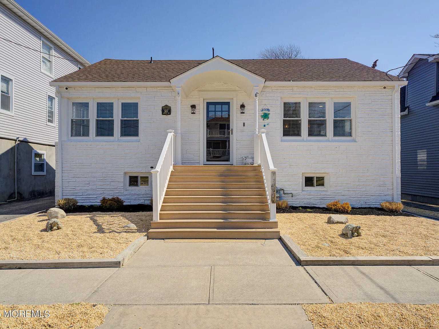 3 bed, 1104 sqft, $2,800 — Photo 1