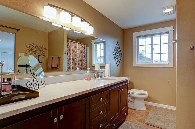 Master bath 1