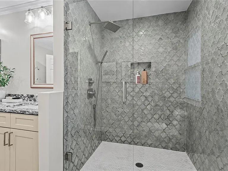 1106 Aurora Ct — Photo 20