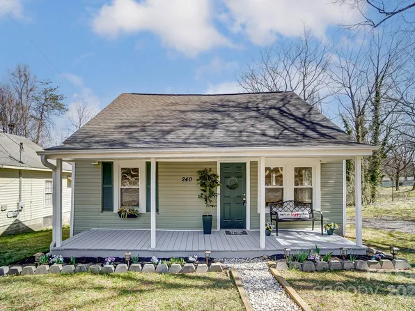240 N Lackey St, Statesville, NC 28677
