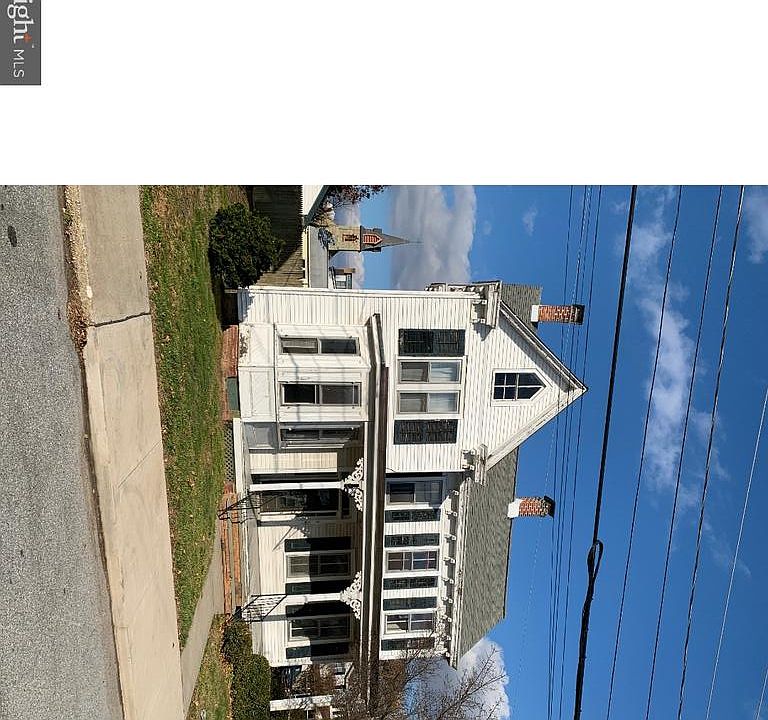 1st image of 19 E Cochran St