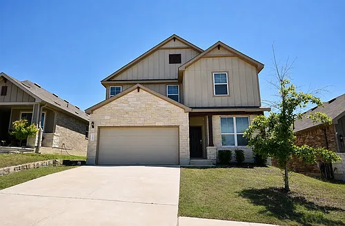 700 Bayberry Cir Photo 1