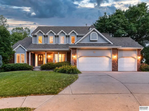 1503 N 129th Avenue Cir, Omaha, NE 68154