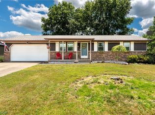 715 Sandlewood Dr, Canal Fulton, OH