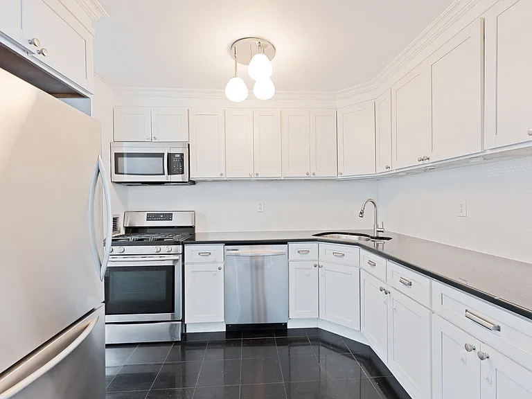 270 Luis M Marin Blvd #8E — Photo 7