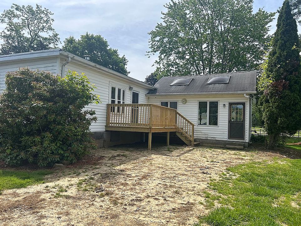 1st image of 2140 Claus Rd