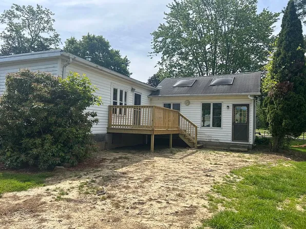 2140 Claus Rd, Vermilion, OH 44089