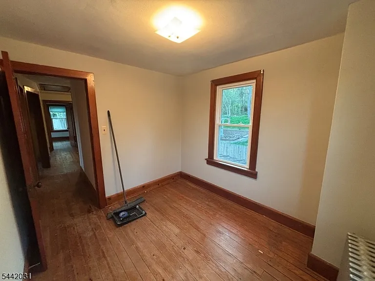 6 Thatcher Ave — Photo 20