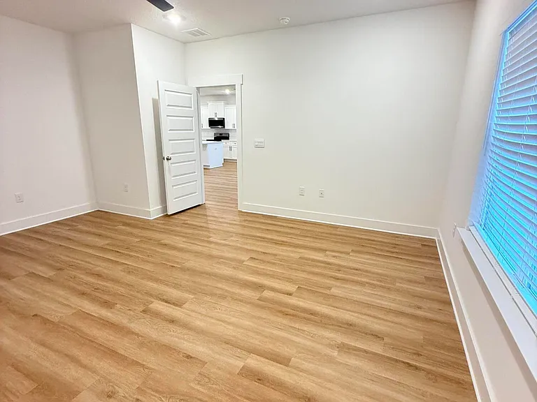 457 Wolcott Way — Photo 8