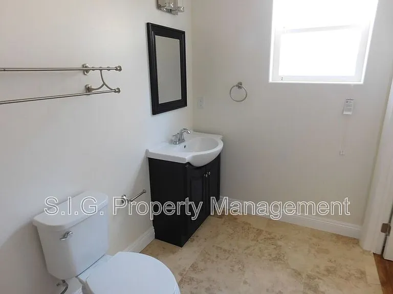 10215 Tujunga Canyon Blvd #106 — Photo 17