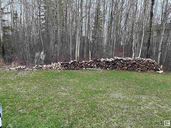 3rd image of 421 Range Road 62 #53414