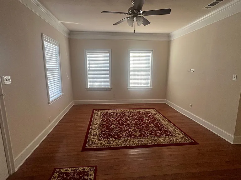 509 N Chestnut St — Photo 10