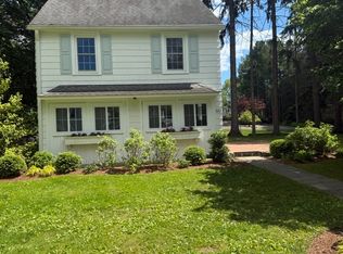 320 Greens Farms Rd, Westport, CT 06880