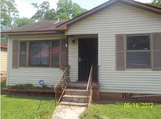 113 6th Ave, Chickasaw, AL 36611