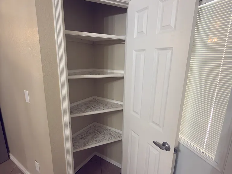 1010 Bluestem Rd — Photo 11