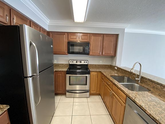 5th image of 14036 Fairway Island Dr Unit 1-1514