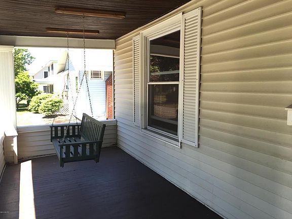 4th image of 723 Brother St