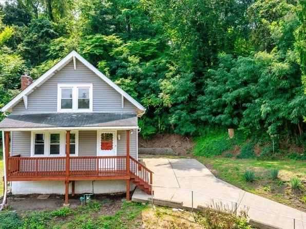1241 Ledgedale St, Pittsburgh, PA 15205