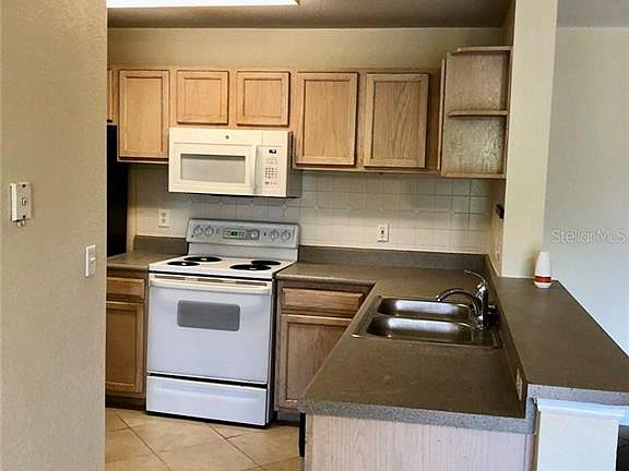 4th image of 8801 Latrec Ave #8301
