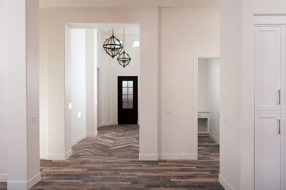 4 bed, 4.0 bath, 3136 sqft, $3,750 — Photo 2