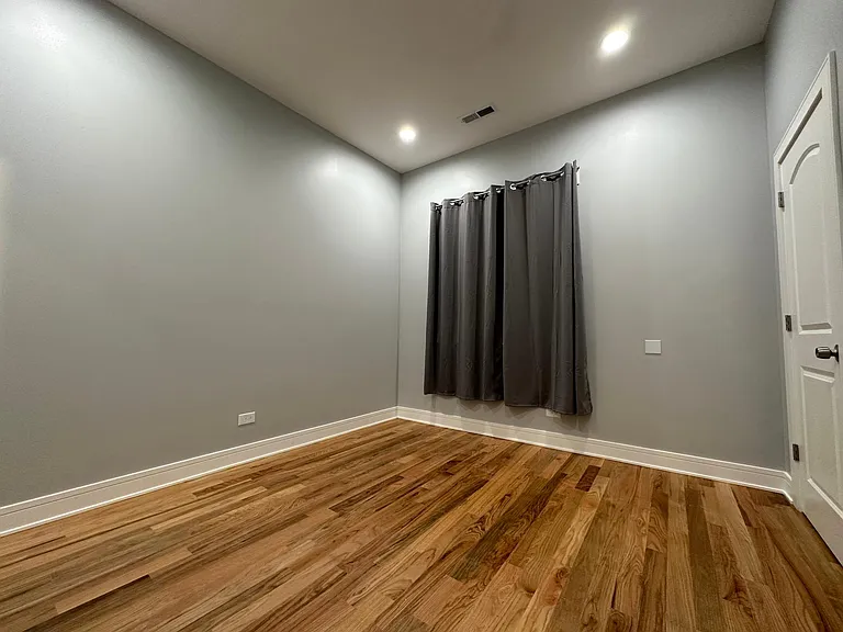 2740 W Jackson Blvd #2 — Photo 10