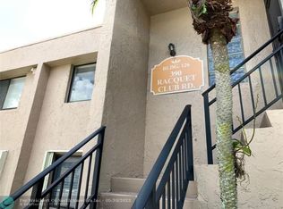 390 Racquet Club Rd APT 104, Weston, FL 33326