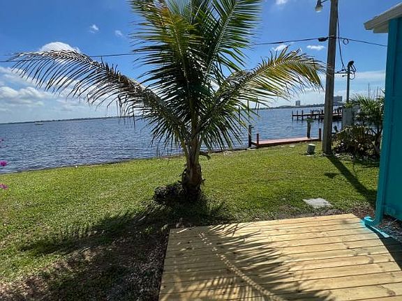 5th image of 1064 N Tamiami Trl Lot 7