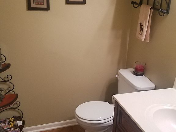 5th image of 4405 Ironwood Dr