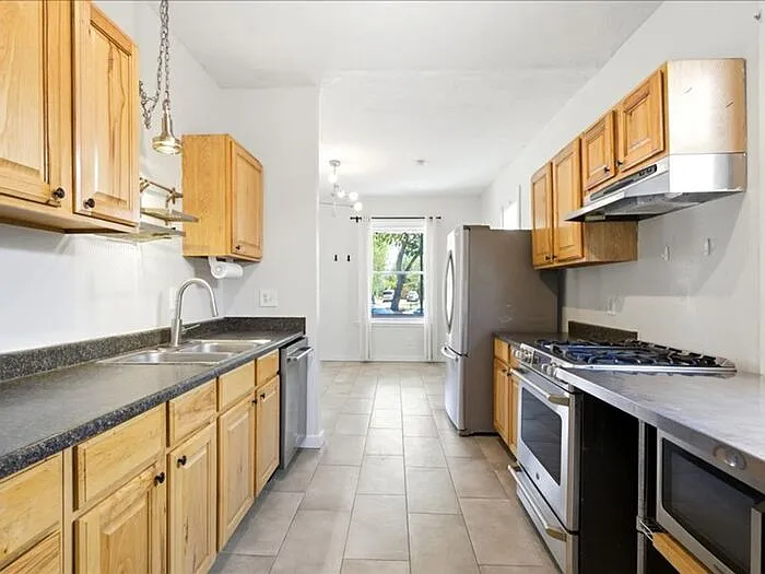 862 S Jefferson St — Photo 8