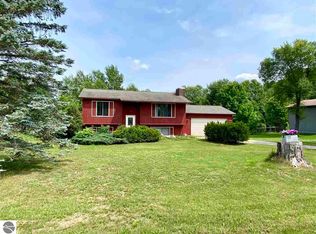 1627 Pine Tree Rd, Grawn, MI 49637