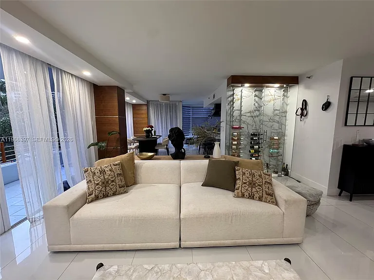 19195 Mystic Pointe Dr #205 — Photo 4