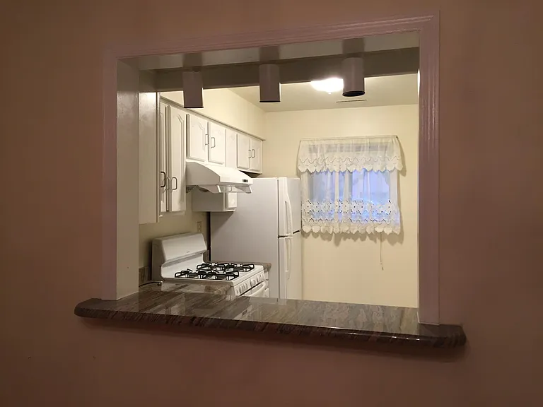 2 Palm Ct — Photo 4