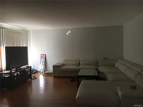 5th image of 119 Victoria Blvd