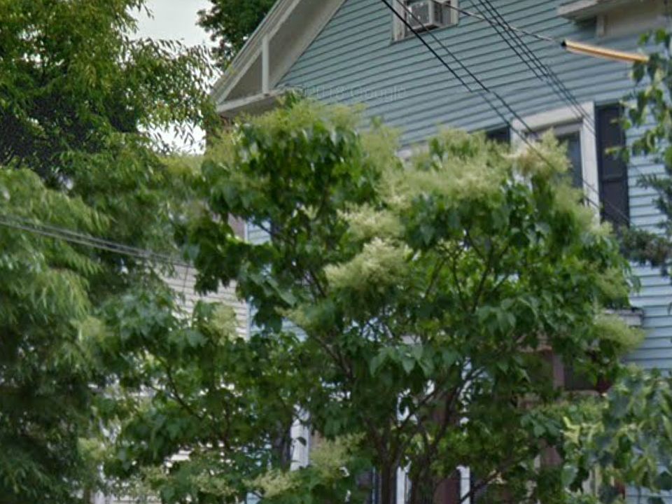 1st image of 66 Daggett St