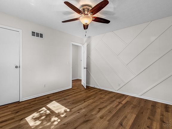 5th image of 3755 Richard Dr