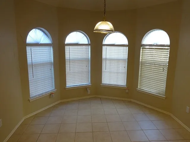5433 Crystal Ct — Photo 3
