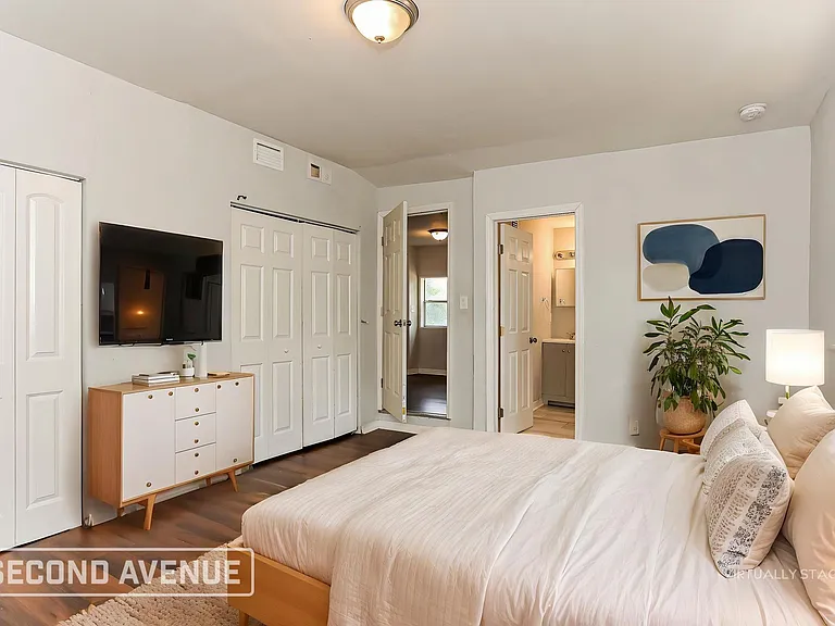 2939 W 6th St — Photo 9