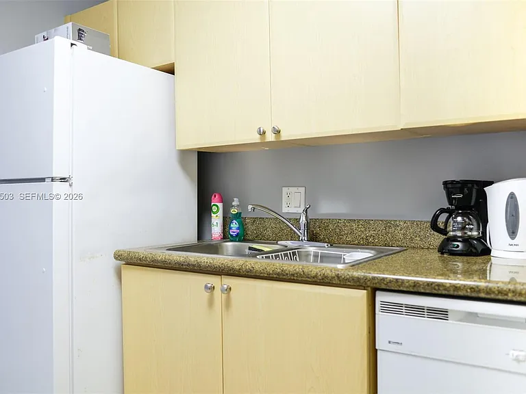 2280 SW 32nd Ave #213 — Photo 20