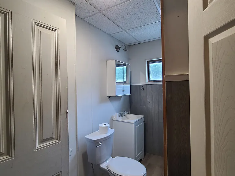 397 Front St — Photo 5