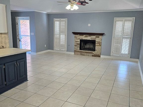 3rd image of 4517 Mayo Dr