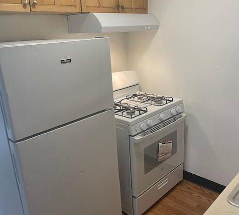 2nd image of 2301 Minnehaha Ave APT 4