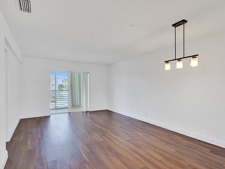 2640 Garden Dr S #301 — Photo 15