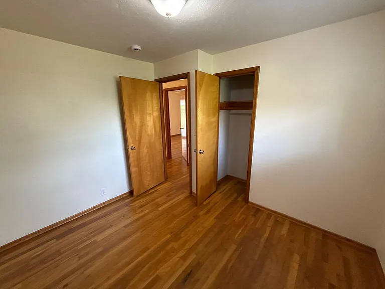 1670 Yew St SE — Photo 16